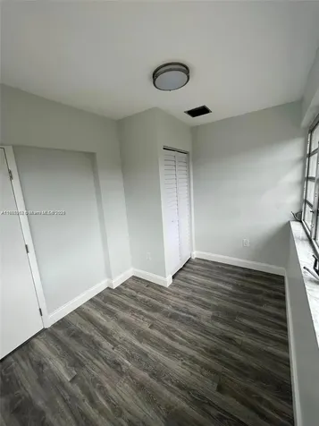 245 NE 191st Street Miami FL 33179