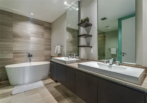 3250 NE 188th Street Aventura FL 33180