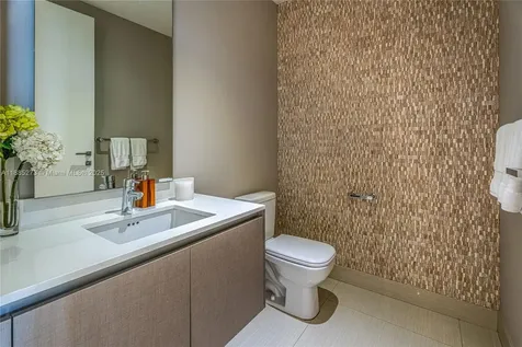 3250 NE 188th Street Aventura FL 33180