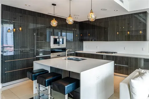3250 NE 188th Street Aventura FL 33180