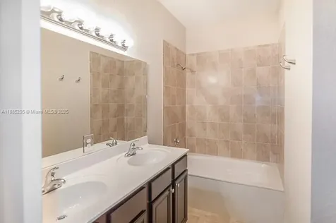 1024 NE 207th Terrace Miami FL 33179