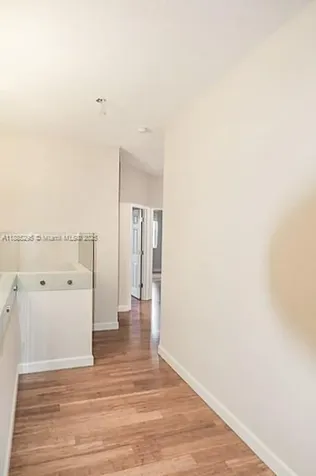 1024 NE 207th Terrace Miami FL 33179