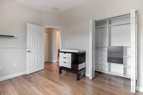 1024 NE 207th Terrace Miami FL 33179