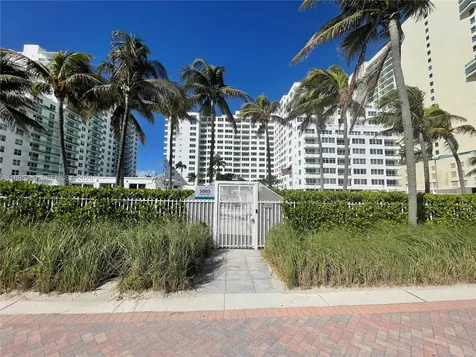 5005 Collins Avenue Miami Beach FL 33140