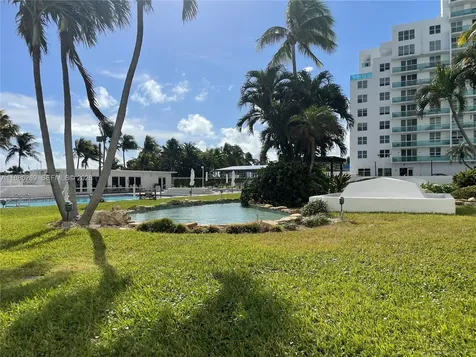 5005 Collins Avenue Miami Beach FL 33140