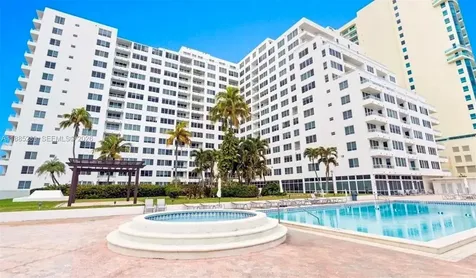 5005 Collins Avenue Miami Beach FL 33140