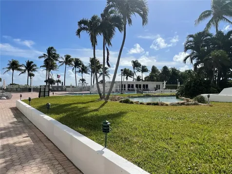5005 Collins Avenue Miami Beach FL 33140