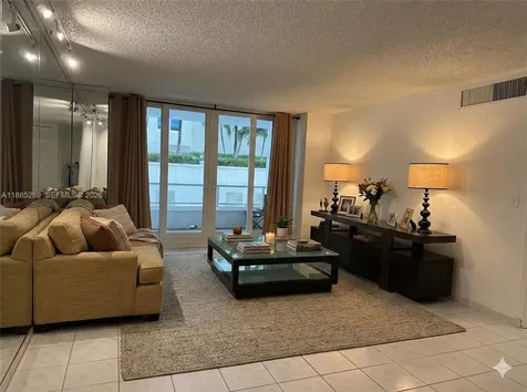 5005 Collins Avenue Miami Beach FL 33140