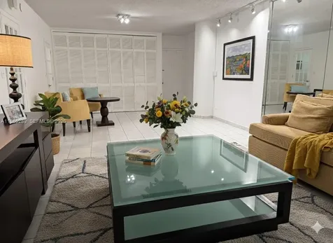 5005 Collins Avenue Miami Beach FL 33140