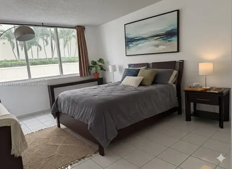 5005 Collins Avenue Miami Beach FL 33140
