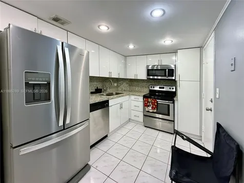 5005 Collins Avenue Miami Beach FL 33140
