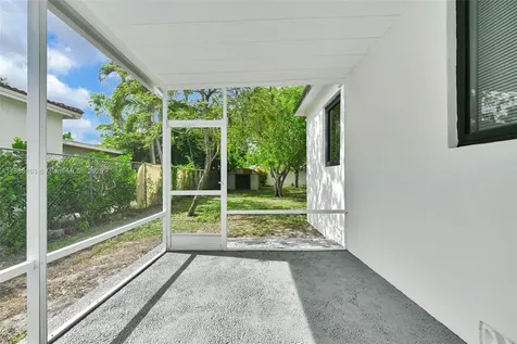82 NE 117th Street Miami FL 33161