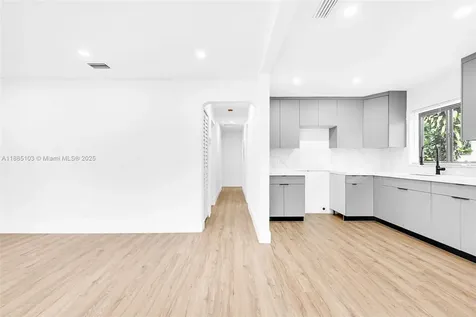 82 NE 117th Street Miami FL 33161