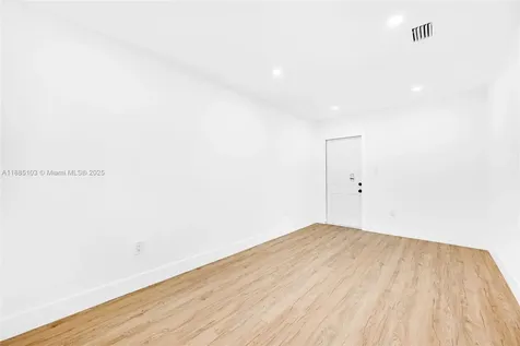 82 NE 117th Street Miami FL 33161