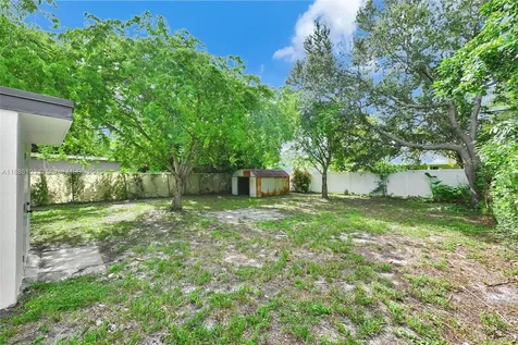82 NE 117th Street Miami FL 33161