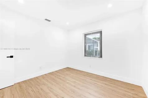 82 NE 117th Street Miami FL 33161