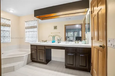 3594 Satin Leaf Court Coral Springs FL 33065