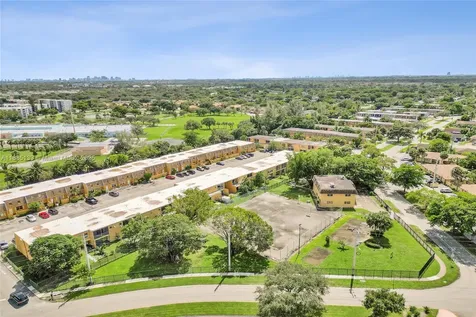 2600 NW 60th Terrace Sunrise FL 33313