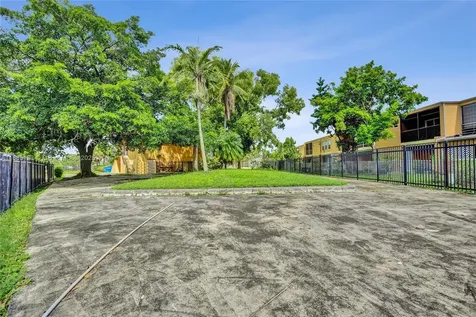 2600 NW 60th Terrace Sunrise FL 33313