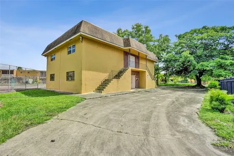 2600 NW 60th Terrace Sunrise FL 33313