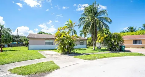 10274 SW 169th Terrace Miami FL 33157