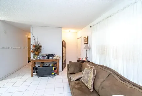 10274 SW 169th Terrace Miami FL 33157