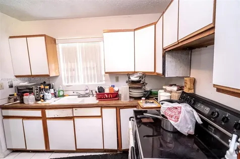 10274 SW 169th Terrace Miami FL 33157