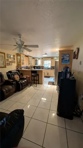 900 W 50th Place Hialeah FL 33012