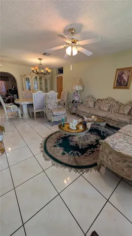 900 W 50th Place Hialeah FL 33012