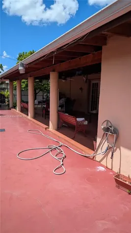 900 W 50th Place Hialeah FL 33012