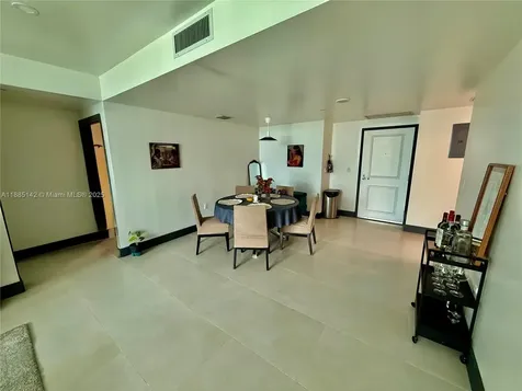 1250 S Miami Miami FL 33130