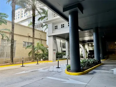 1250 S Miami Miami FL 33130