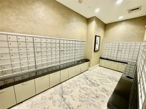 1250 S Miami Miami FL 33130