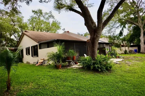 9624 NW 16th Court Pembroke Pines FL 33024