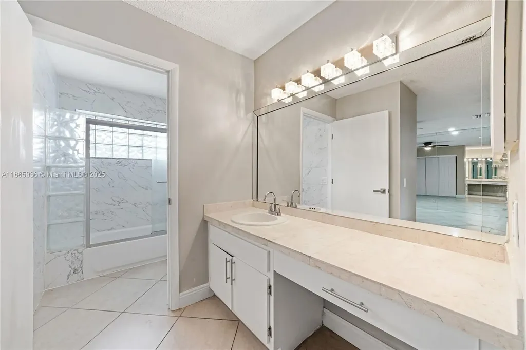 6980 NW 29th Way Fort Lauderdale FL 33309