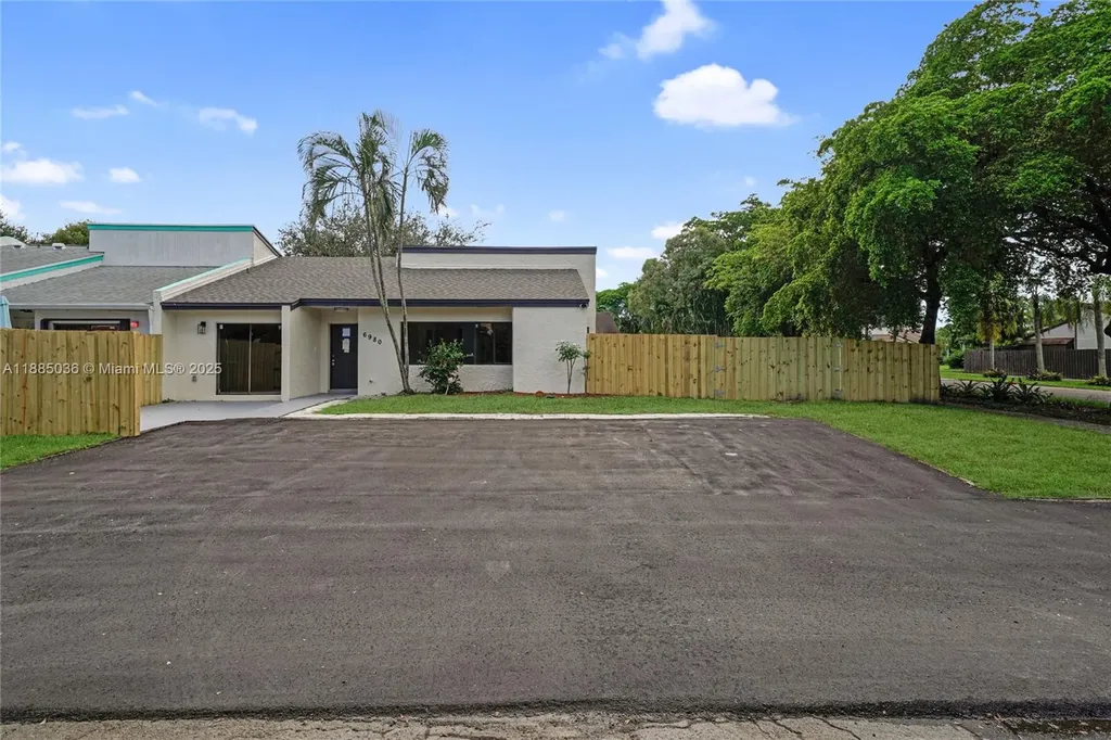 6980 NW 29th Way Fort Lauderdale FL 33309