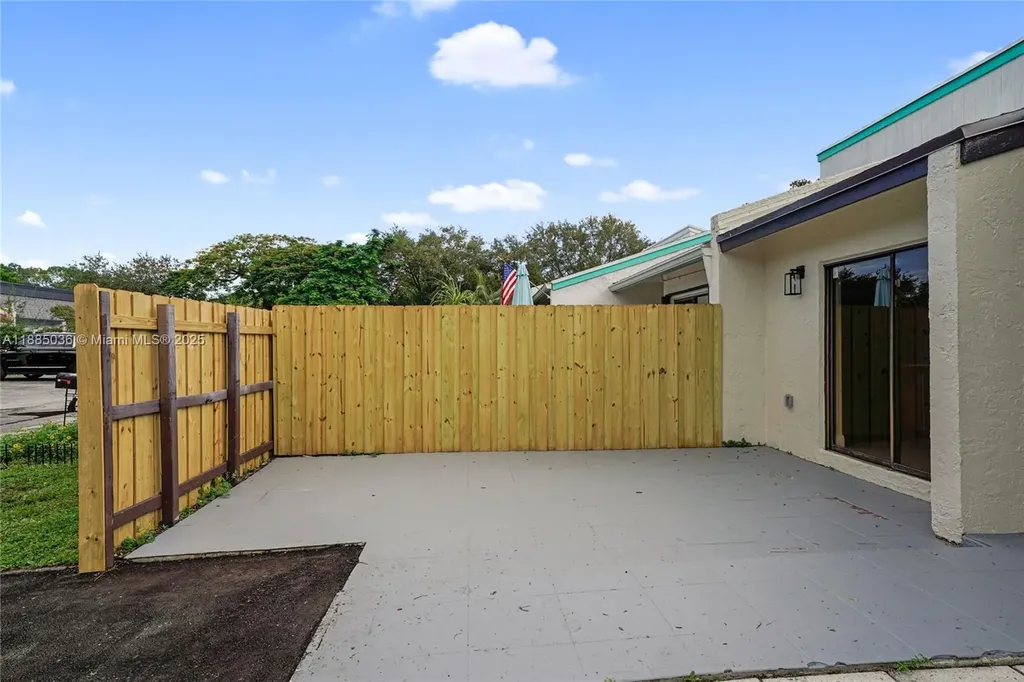 6980 NW 29th Way Fort Lauderdale FL 33309