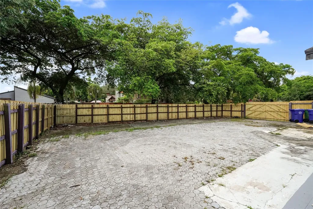 6980 NW 29th Way Fort Lauderdale FL 33309