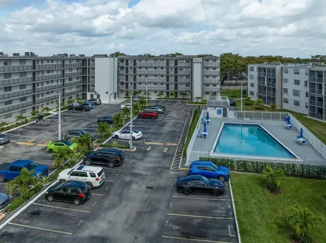 14180 SW 84th Street Miami FL 33183