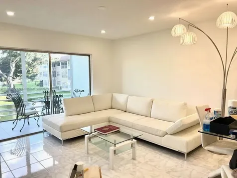 5051 W Oakland Park Boulevard Lauderdale Lakes FL 33313