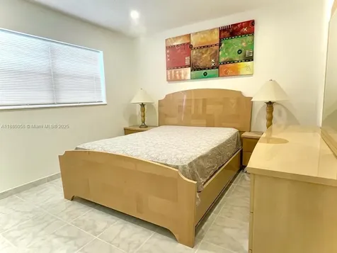 5051 W Oakland Park Boulevard Lauderdale Lakes FL 33313
