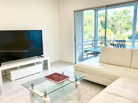 5051 W Oakland Park Boulevard Lauderdale Lakes FL 33313