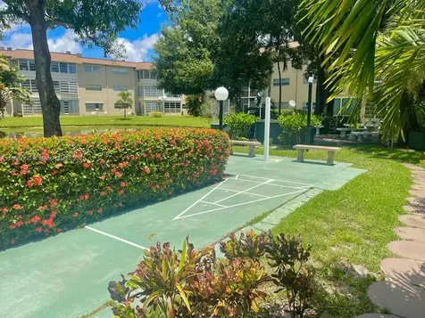 5051 W Oakland Park Boulevard Lauderdale Lakes FL 33313