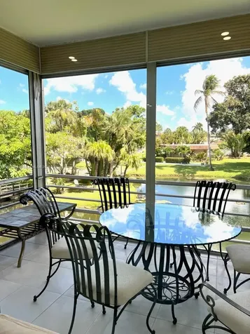 5051 W Oakland Park Boulevard Lauderdale Lakes FL 33313