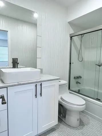 5051 W Oakland Park Boulevard Lauderdale Lakes FL 33313