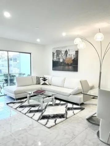 5051 W Oakland Park Boulevard Lauderdale Lakes FL 33313
