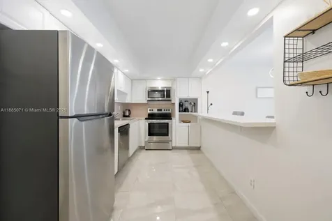 19370 Collins Avenue Sunny Isles Beach FL 33160