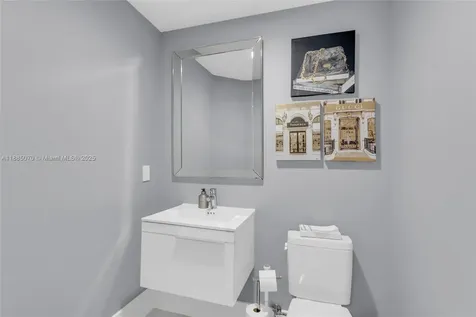 17111 Biscayne Boulevard North Miami Beach FL 33160