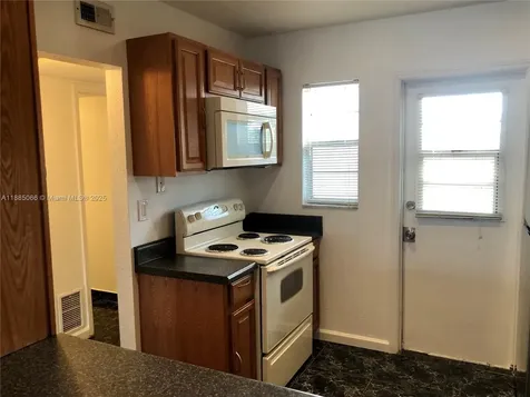 8121 SW 24th Court Davie FL 33324
