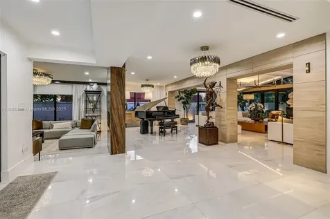 8761 SW 56th Street Miami FL 33165